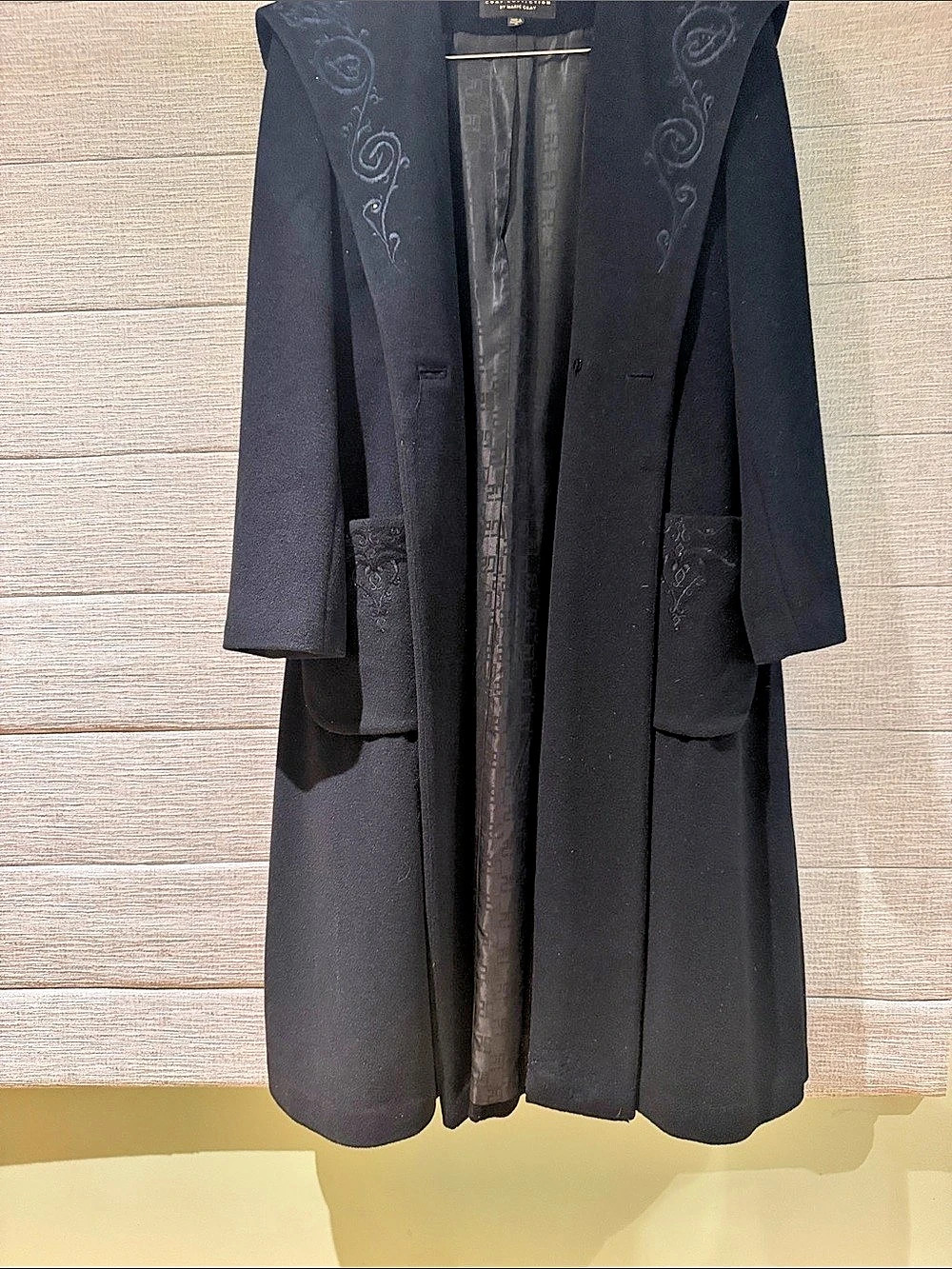 St. John Wool Cashmere Long Coat in Black